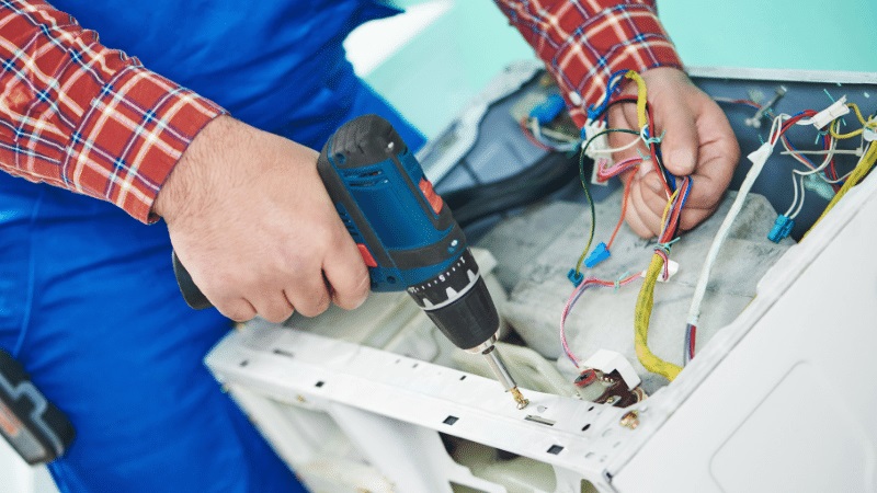 Erenler Termoteknik Termoteknik çamaşır makinesi kart tamiri – Su almama arızası orijinal parça ile giderildi. - Teknik servis örneği